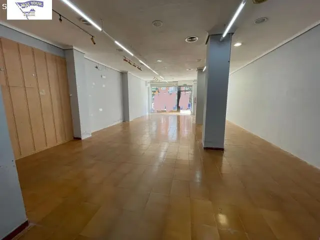 Local Comercial 121m2 Ensanche Albacete Cerca Parques Colegios