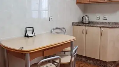 Piso en Alquiler en la Calzada 3 Dormitorios Cerca de Iglesia Fatima