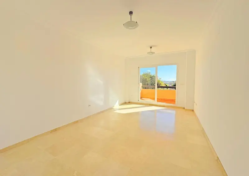 Apartamento 2 Dormitorios Casares Costa Cerca Playa Piscina