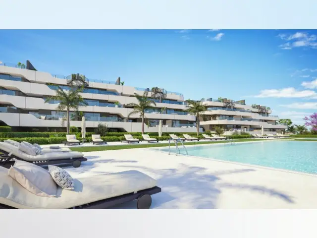 Piso de 3 Dormitorios en venta Estepona, España