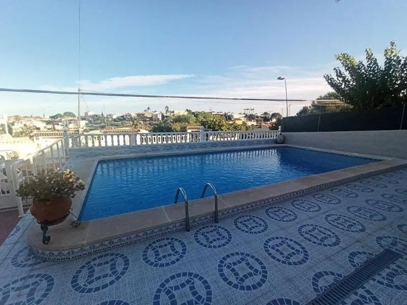 Villa 5 Dormitorios Torrevieja Vistas Salinas