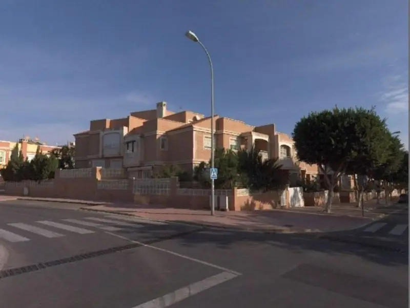 Chalet en Venta en Almería 4 Dormitorios 3 Baños 281m2