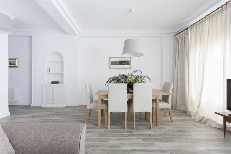 Apartamento 2 Dormitorios Alicante Centro Playa Cerca