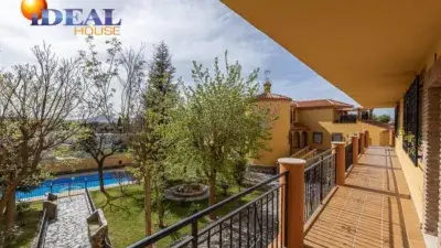 Piso en Venta Ogíjares Terraza Piscina 2 Dormitorios