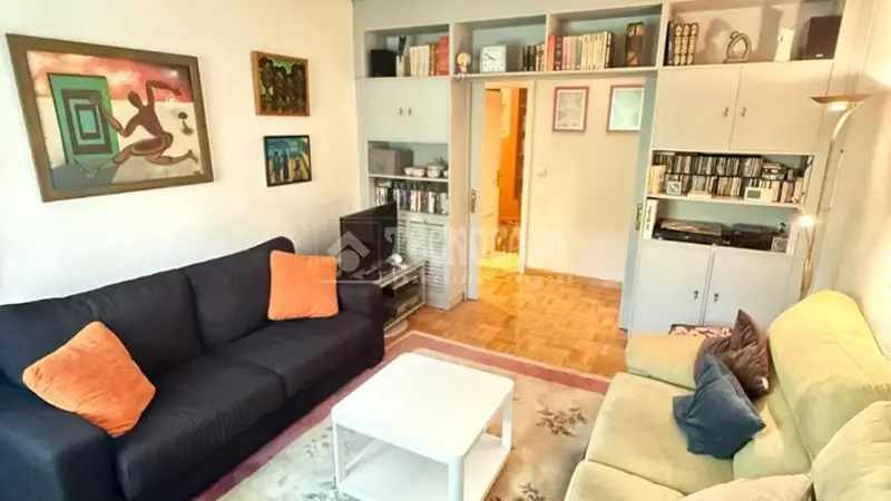 Piso en venta Madrid Pacifico 93m2 3 dormitorios 2 baños reforma