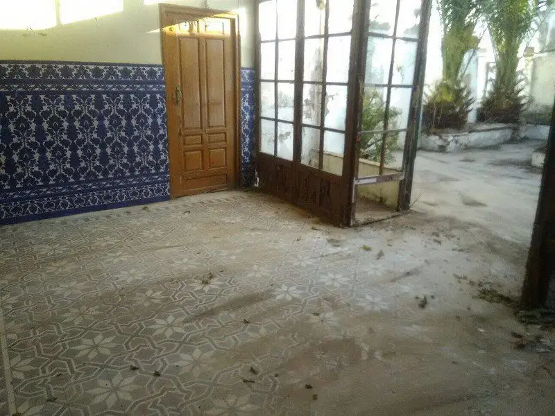 Casa 262m2 en Carrion de los Cespedes con Aire Acondicionado Garaje y Patio