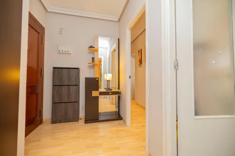 Venta Piso San José Rinconada: Amplio y Céntrico