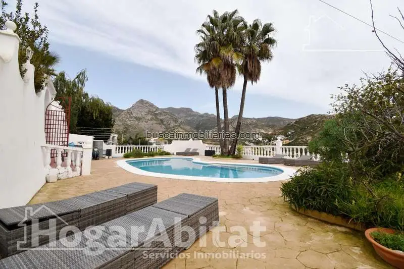 Chalet en Gandia con Piscina y Barbacoa