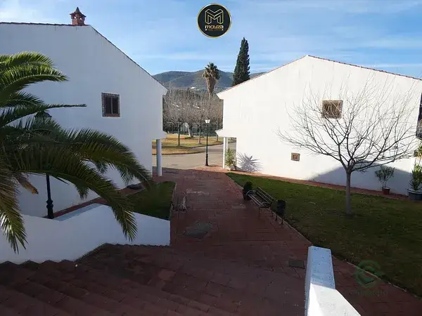 Casa Reformada en Urbanizacion Exclusiva con Piscina y Padel