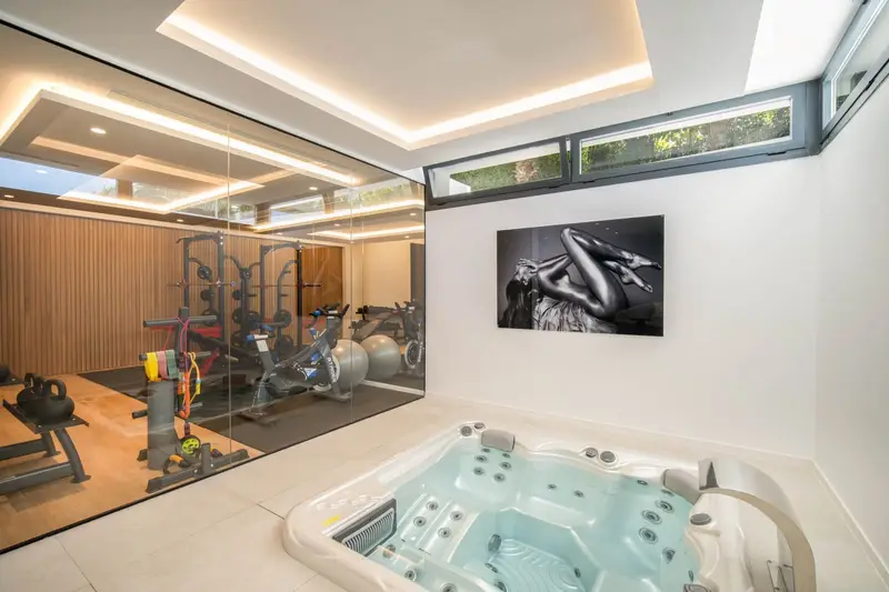 Villa de Lujo en Marbella 4 Dormitorios Piscina Privada