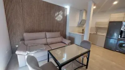 Apartamento en alquiler en Calle de la Iglesia