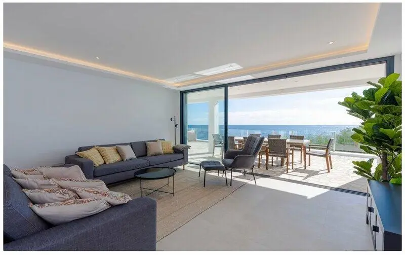 Villa de Lujo en Primera Linea de Playa La Cala de Mijas