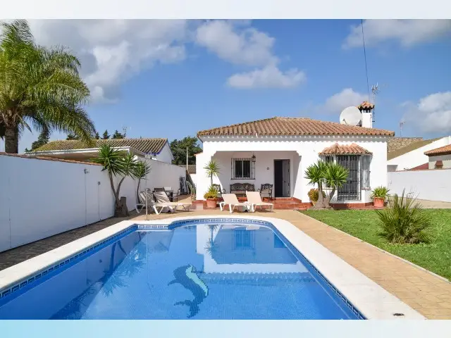 Casa-Villa de 3 Dormitorios en venta Chiclana, España