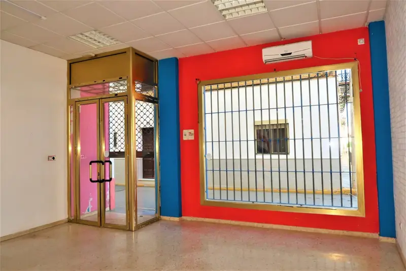 Venta Local Comercial Brenes 40m2 Centro Ciudad