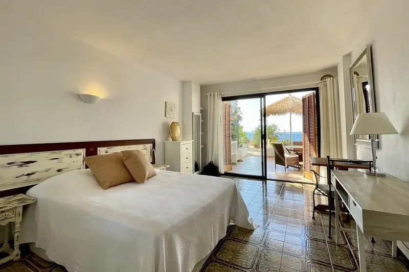 Estudio con Terraza en Cala Mayor cerca de la Playa