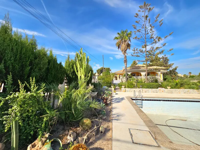 Venta Chalet con Terraza en Rebolledo