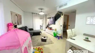 Apartamento en Garrucha con Terraza y 2 Dormitorios