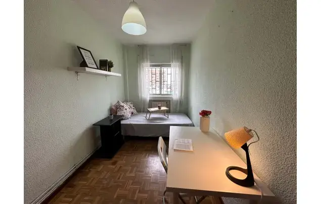 Apartamento 4 Dormitorios 71m2 Madrid Alquiler Temporada Media Larga
