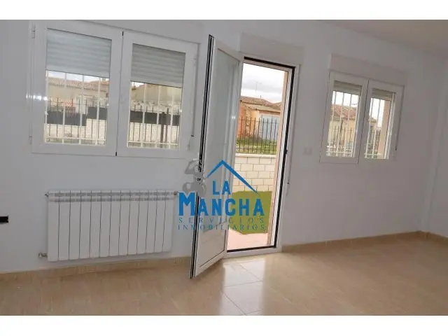Inmobiliaria La Mancha Vende Adosado En Villar De Chinchilla