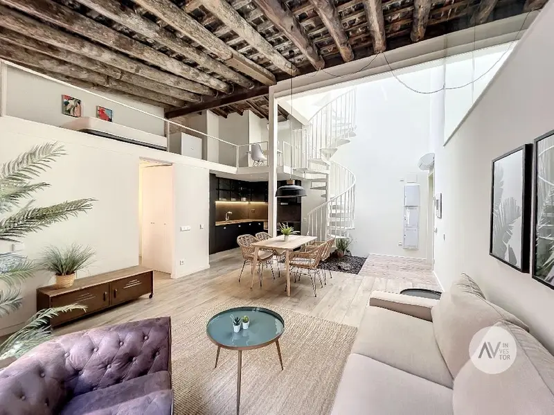 Atico en venta en El Raval Barcelona