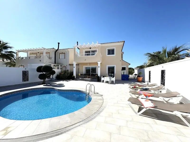 Villa en Venta Altaona Golf Murcia 2 Dormitorios Piscina Privada