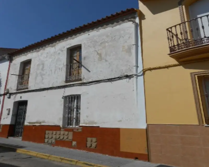 Piso 94m2 2 habitaciones Nerva