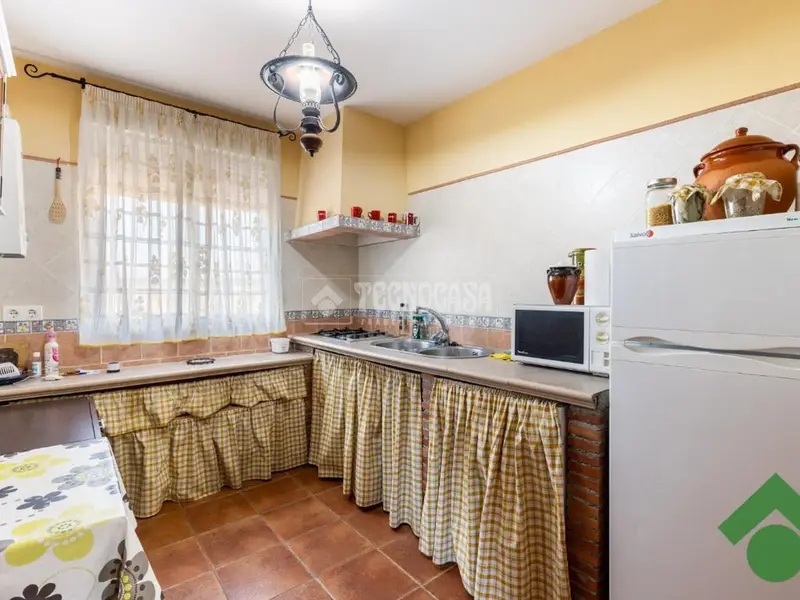 Casa Independiente en Atarfe con Piscina y Jardin