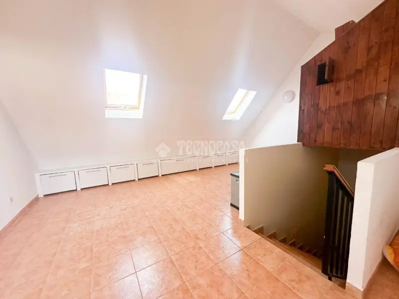 Chalet Pareado en Telde 181m2 4 Dormitorios 3 Baños