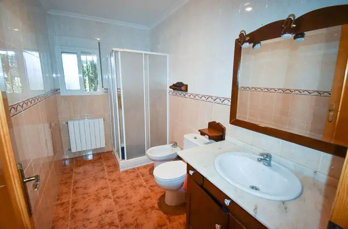 Villa Moderna 3 Dormitorios Montroy