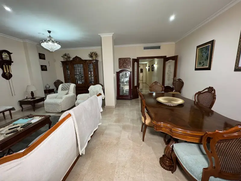 Venta Piso Centro Torrevieja 165m2 3 Dorm 2 Baños Garaje