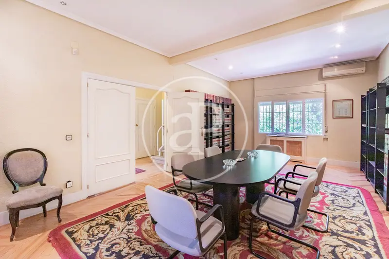 Casa en venta El Viso Madrid oportunidad reforma