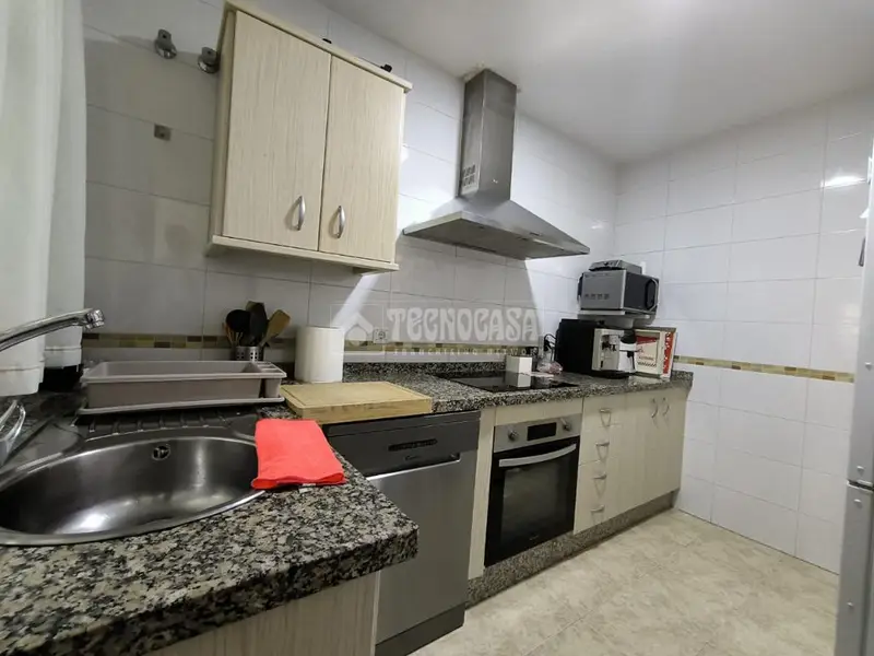 Piso en Venta San Juan del Puerto 3 Dormitorios 1 Baño 117m2