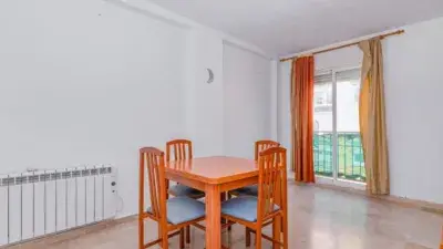 Piso en Venta La Zubia 2 habitaciones Trastero Zona Tranquila