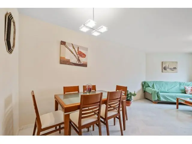 Apartamento 2 Dormitorios Semi-Nuevo Teatinos Malaga
