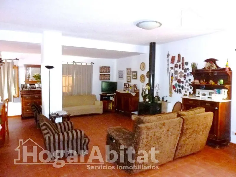 Chalet en Godella con Piscina y Jardin Cerca de Heron City
