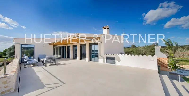 Finca Rustica Moderna en Campos Mallorca 5 Dormitorios Piscina Jacuzzi