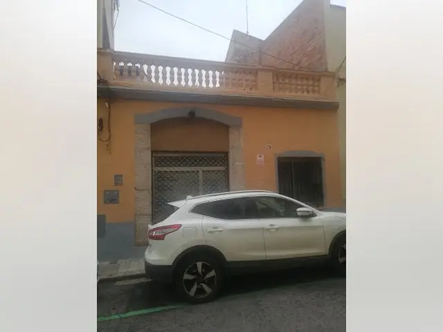 Casa Villa 3 Dormitorios Figueres Centro Reforma