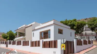Chalet de Lujo en San Juan de Terreros con Vistas al Mar