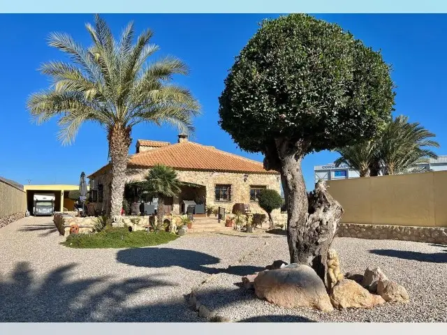 Casa Rural 3 Dormitorios Fortuna Espa	
	
	
	
a