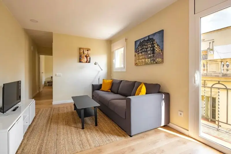 Apartamento en Alquiler Barcelona Sant Antoni 2 Dormitorios 1 Ba
Atico