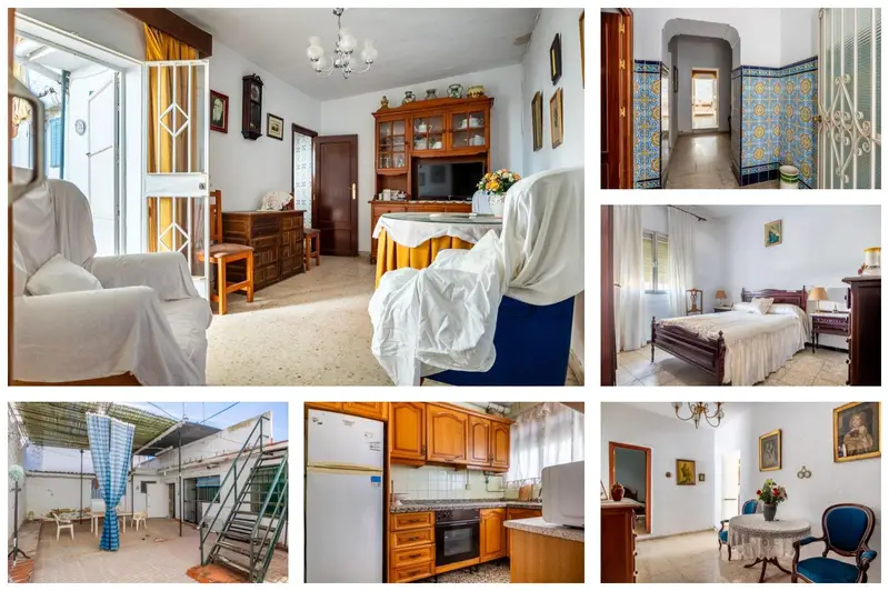 Casa en Venta Tomares Centro con Patio 4 Habitaciones