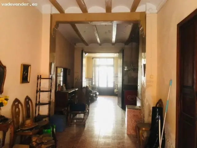 Casa en Albal con Gran Potencial para Inversores