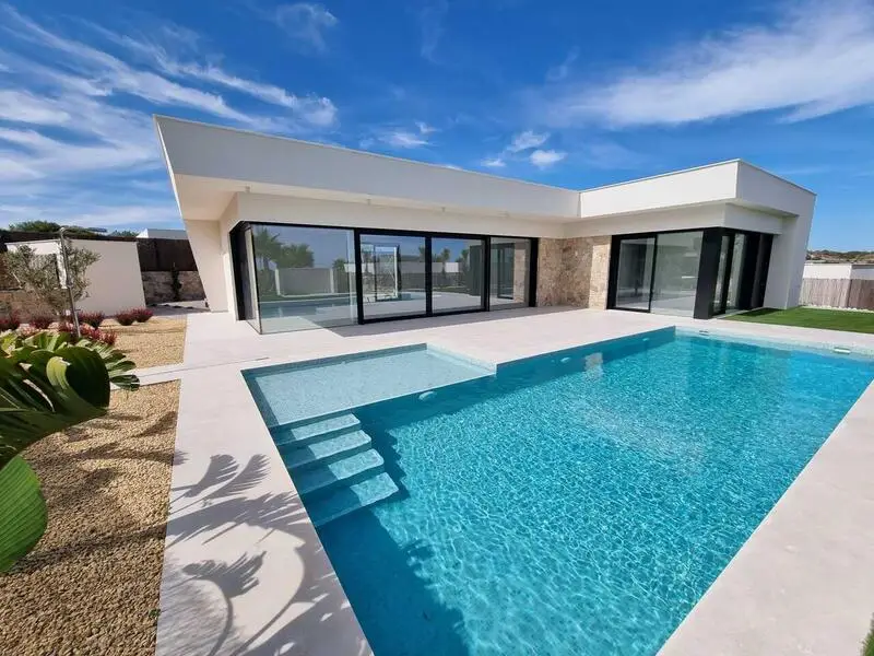 Villa de Lujo 3 Dormitorios Las Colinas Golf Alicante