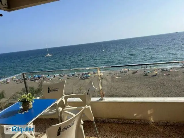 Alquiler piso estudiantes Zapillo vistas al mar terraza