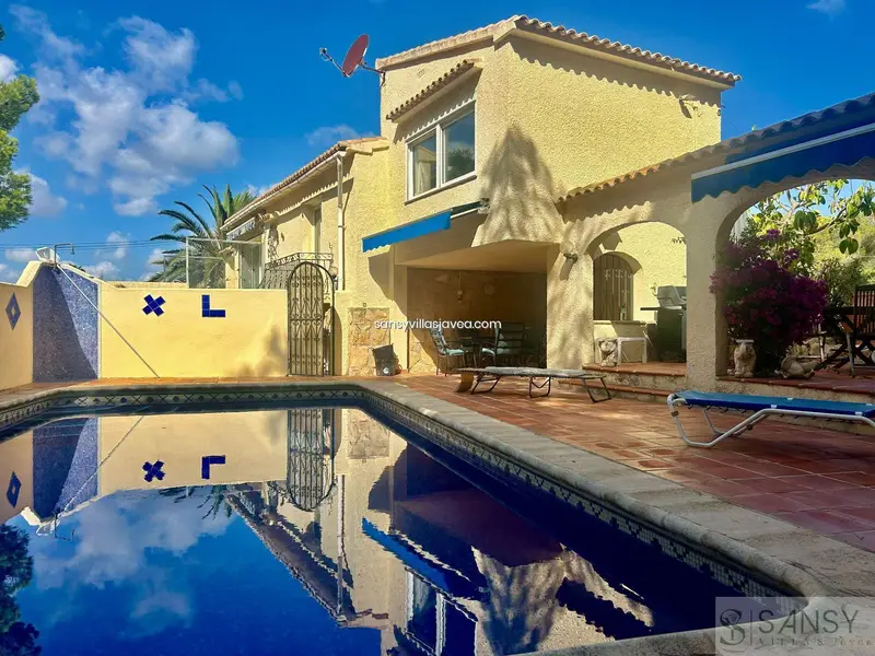 Villa Familiar 5 Dormitorios Jávea Balcón al Mar