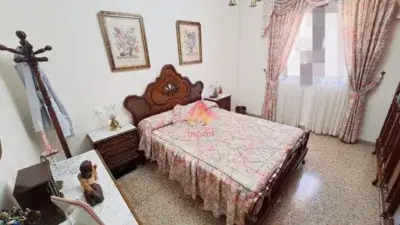 Piso en venta Avenida Málaga 4 dormitorios 2 baños