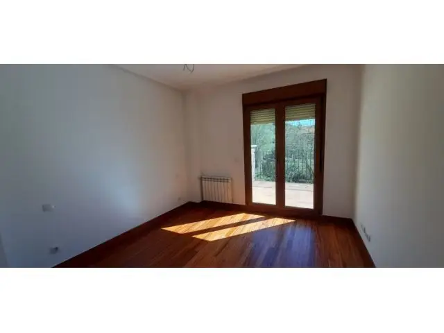 Chalet Independiente en Urbanizacion Privada con Piscina
