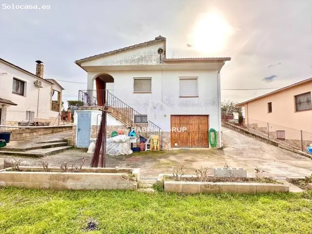 Chalet En Venta En Caldes De Malavella, Girona