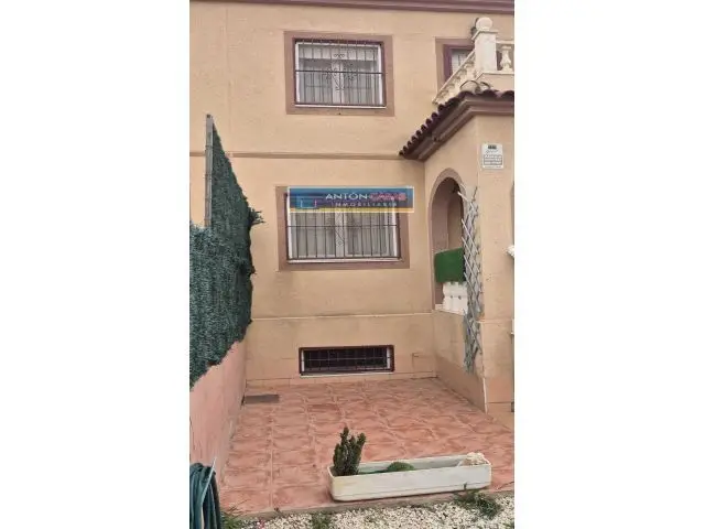 Adosado en Monforte del Cid Zona Masa 2 Dormitorios 2 Baños