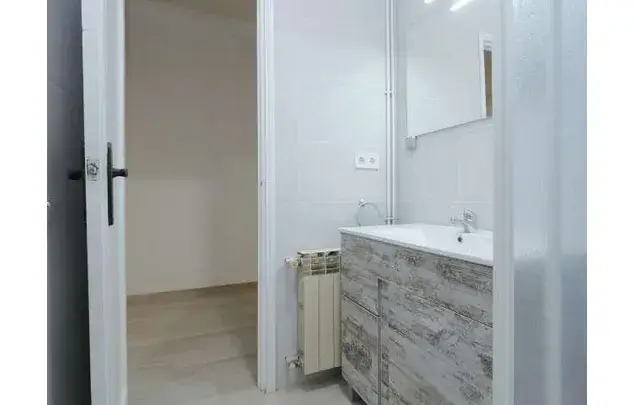 Apartamento 7 Dormitorios Barcelona Horta Guinardo